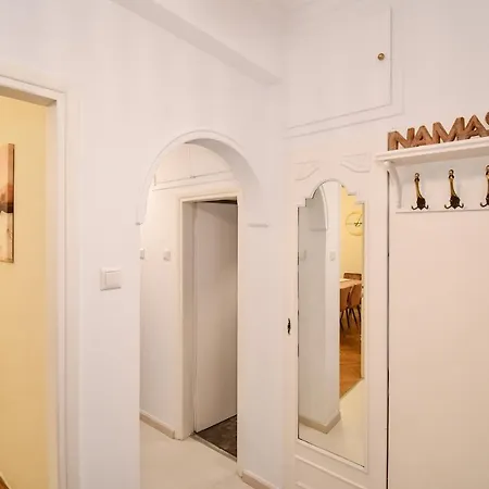 Porto Sea View - D. Gounari 5 *